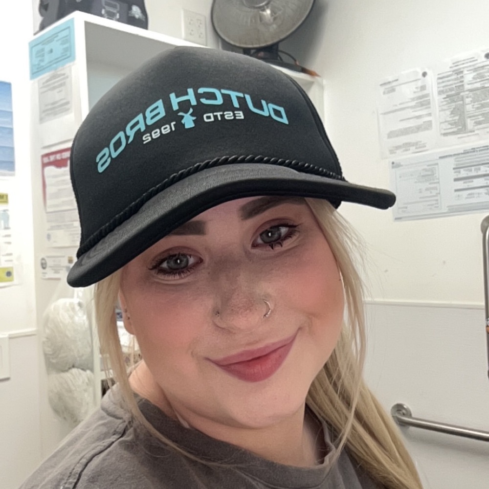 Dutch bros hat